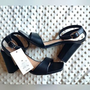 A New Day Black Ankle strap Heels